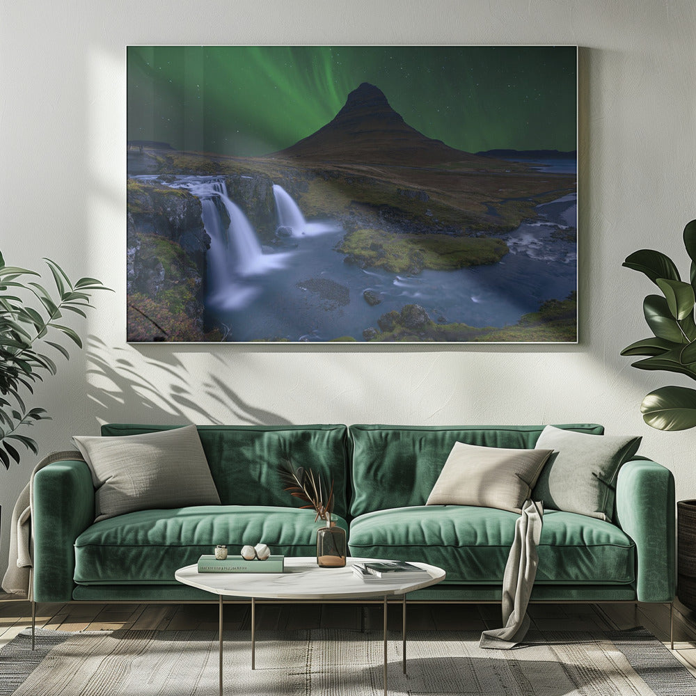 Kirkjufell... Under a boreal green sky | Canvas
