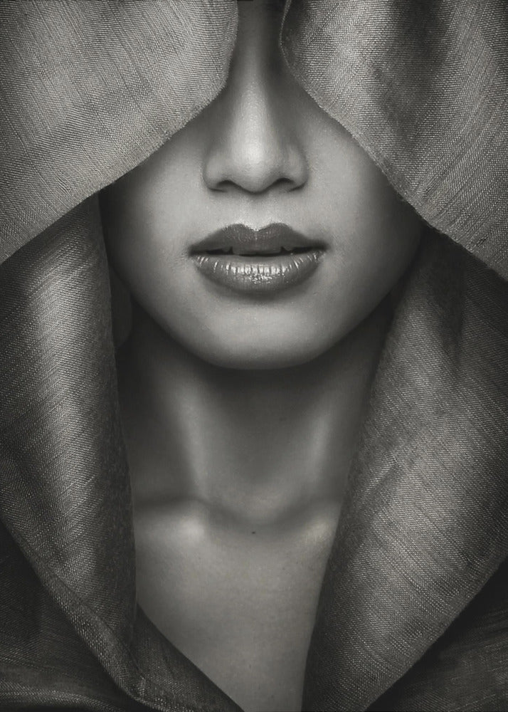 Hood | Canvas